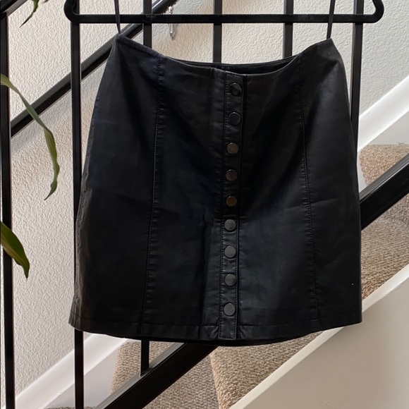 Black Leather Skirt - Picture 1 of 2